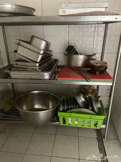 اغراض مطعم بحالة ممتازة للبيع 14
