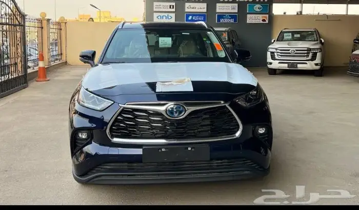 تويوتا هايلاندر 2023 لميتد اقساط فقط 28