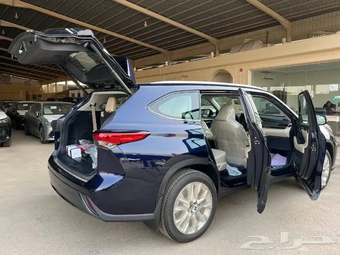 تويوتا هايلاندر 2023 لميتد اقساط فقط 3