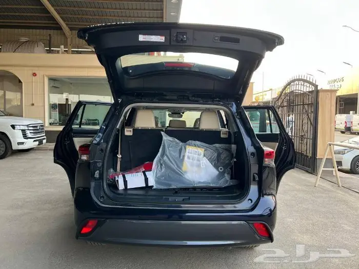 تويوتا هايلاندر 2023 لميتد اقساط فقط 4