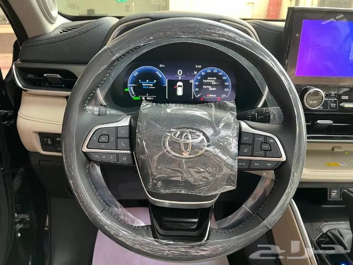 تويوتا هايلاندر 2023 لميتد اقساط فقط 14