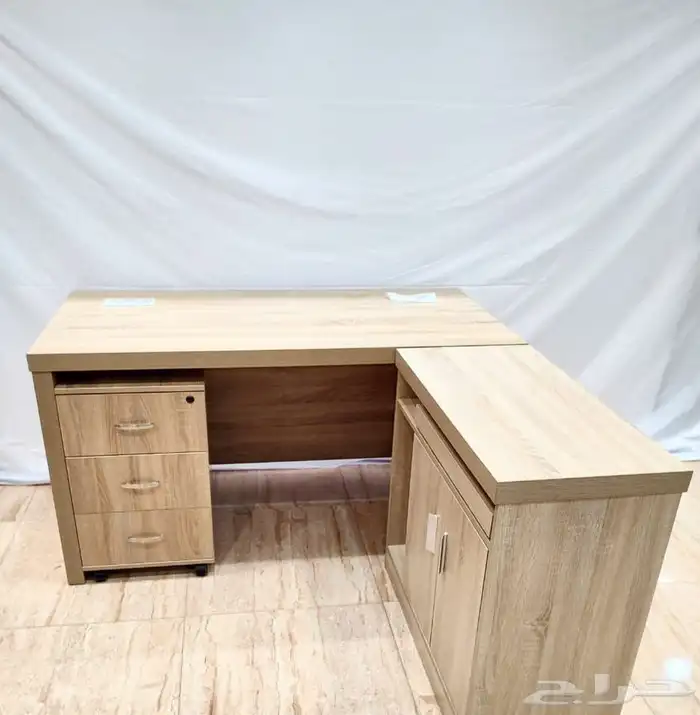 مكاتب خشب بسعر مخفض 4