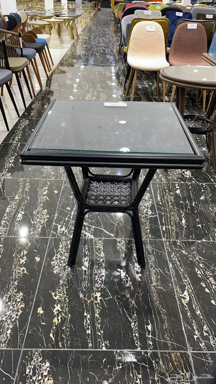 طاولات وكراسي مميزة 66