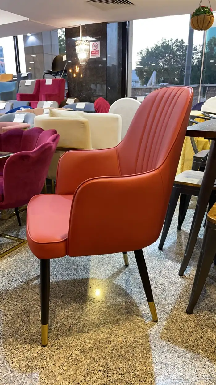 طاولات وكراسي مميزة 21