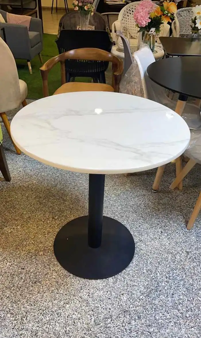 طاولات وكراسي مميزة 7