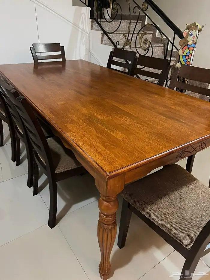 طاولة طعام من 8 كراسي (عرض خاص) 0