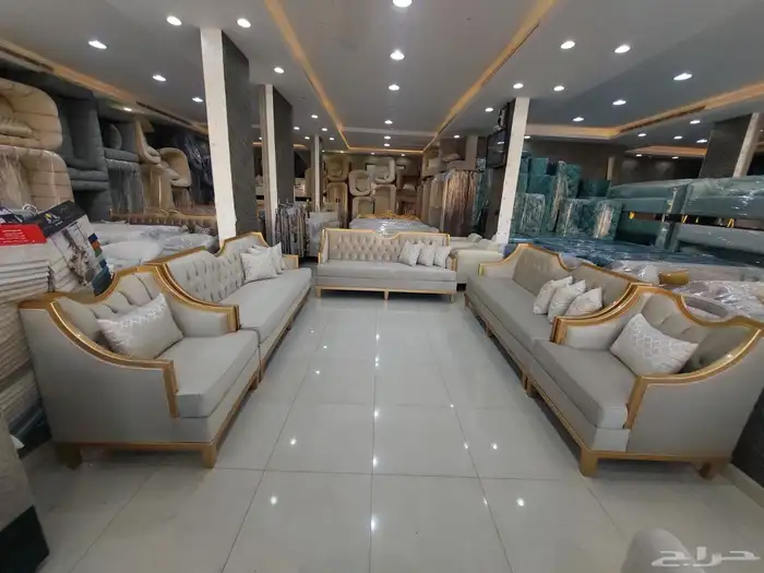 عرض على الكنب الملكي الكلاسيك 7