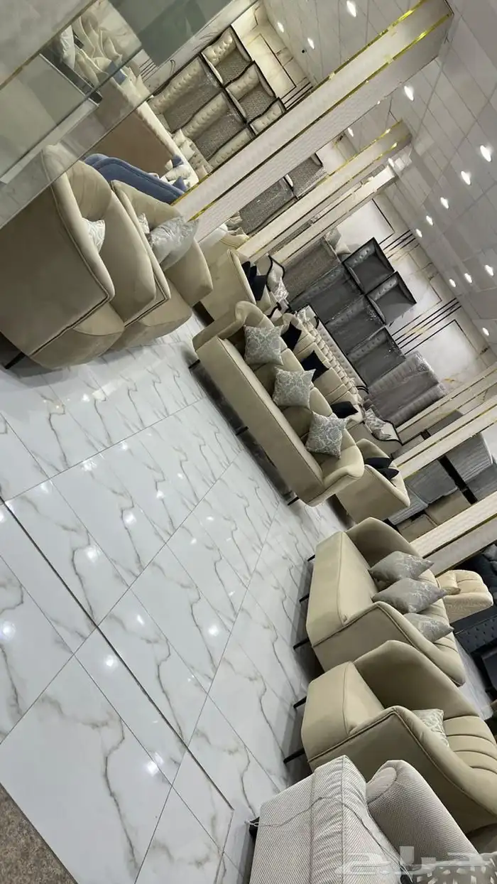 عرض على الكنب الملكي الكلاسيك 15