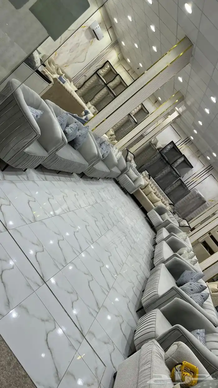 عرض على الكنب الملكي الكلاسيك 10