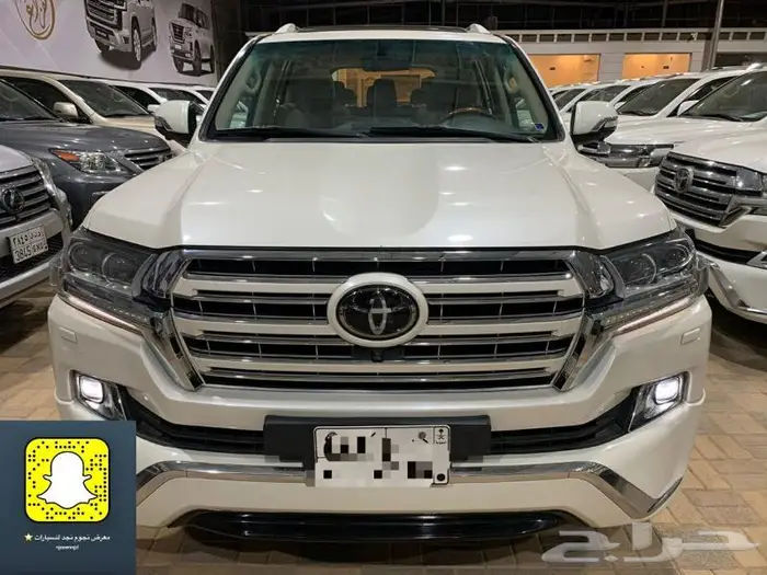 لاندكروزر VXR وايت اديشن رقم 1 بدون هيدروليك بريمي 2018 0