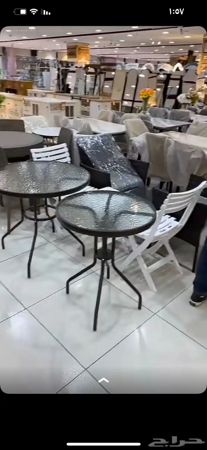 طاولات وكراسي مميزة 45