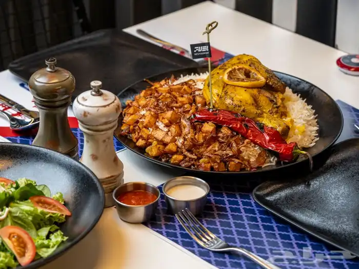 سعودية مصورة محترفة 7