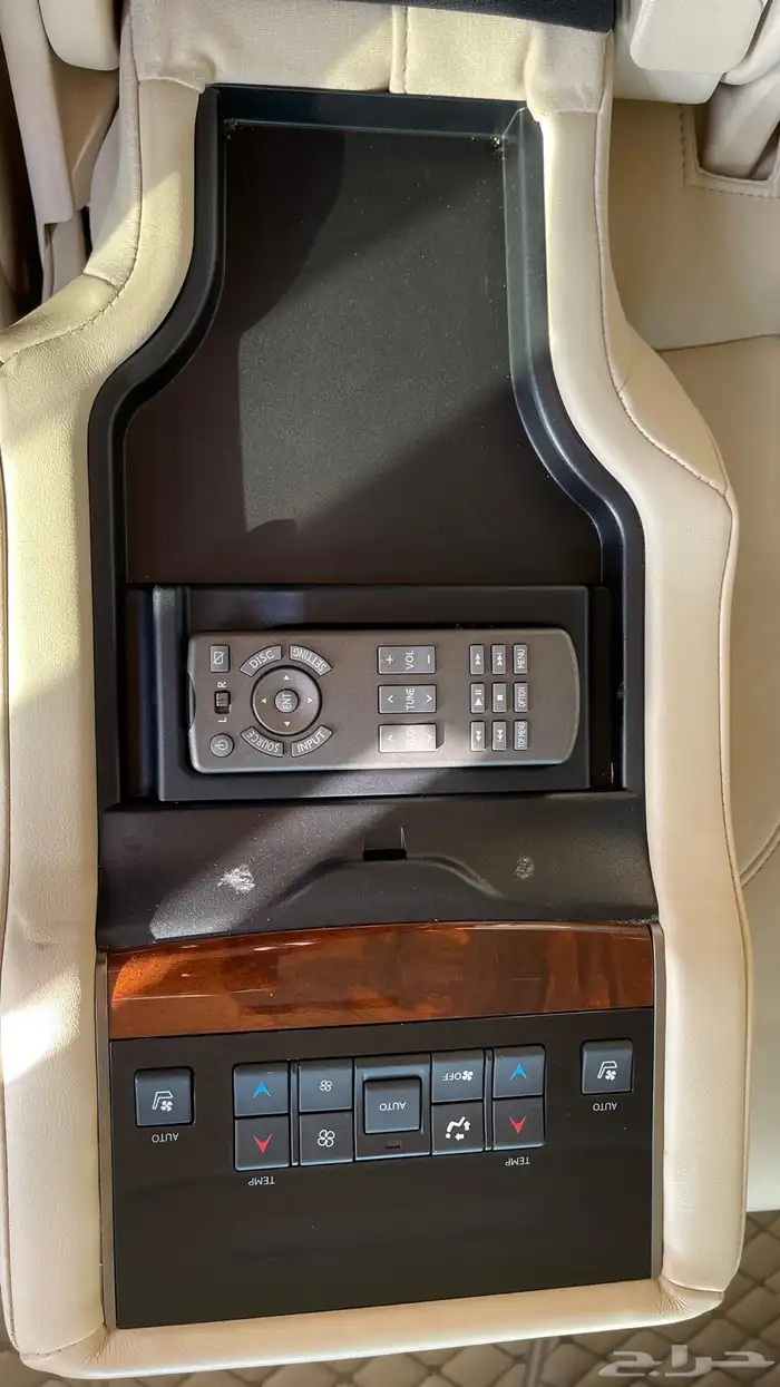 جيب لكزس بلاك اديشن LX570 2019 19