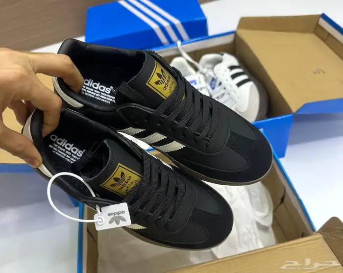 شوزات اديداس الهبه 10