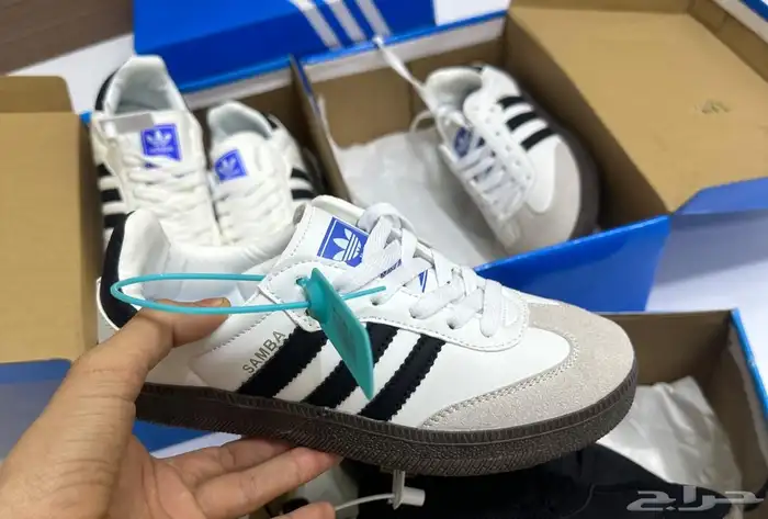 شوزات اديداس الهبه 4