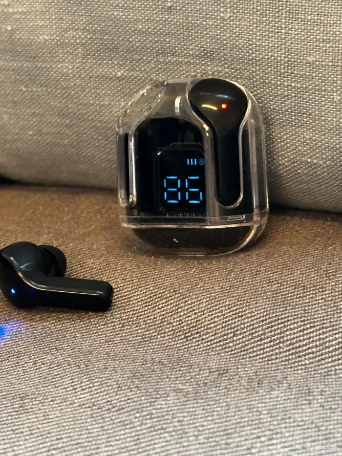 سماعات بلوتوث مميزة وسعر مميز 10