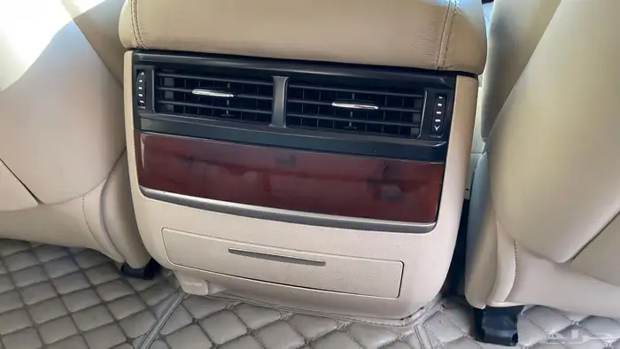 جيب لكزس بلاك اديشن LX570 2019 29