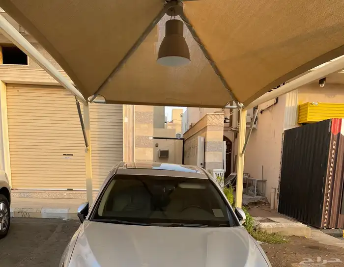 للبيع مظلة سيارة مقاس نظيفة 5 3 م ب 900 ريال 1