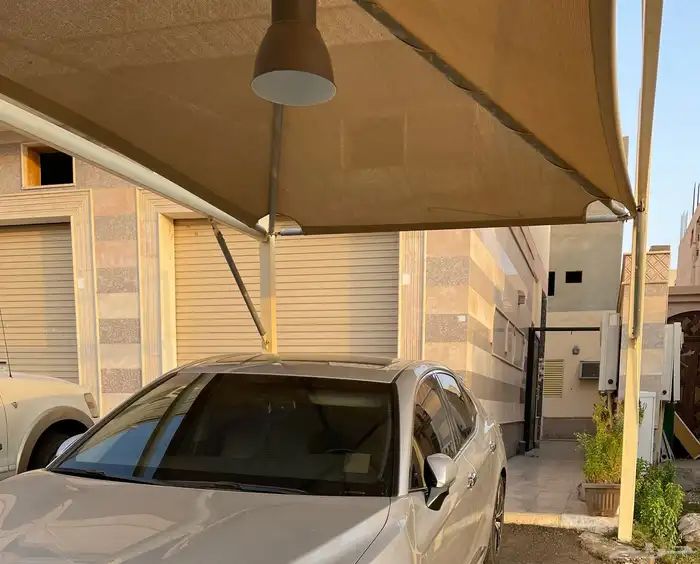 للبيع مظلة سيارة مقاس نظيفة 5 3 م ب 900 ريال 0