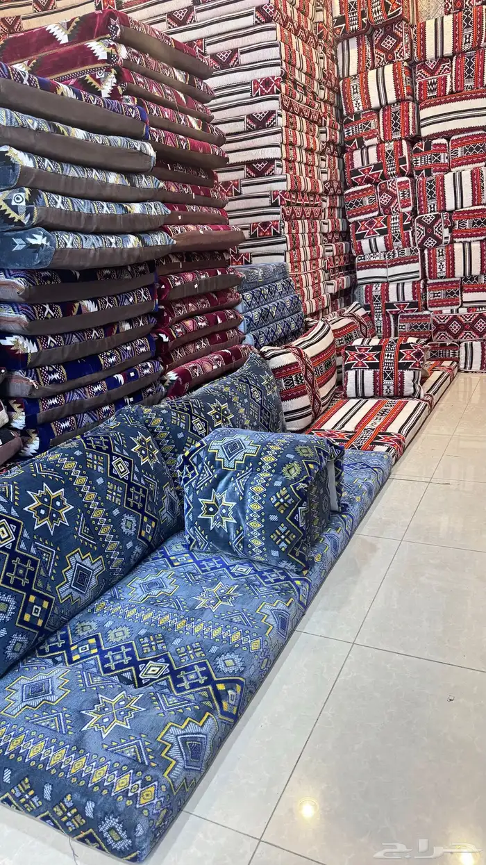 جلسات وكراسي خارجية 1