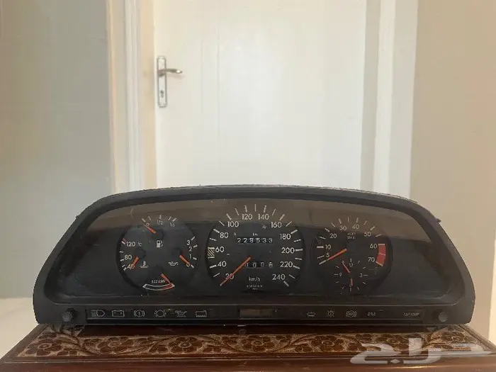 مرسيدس 560 sel قطع غيار 13