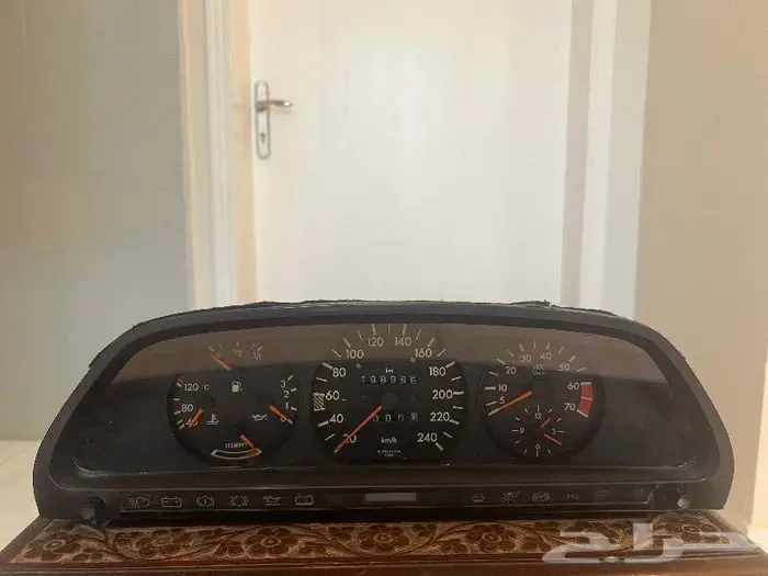 مرسيدس 560 sel قطع غيار 14