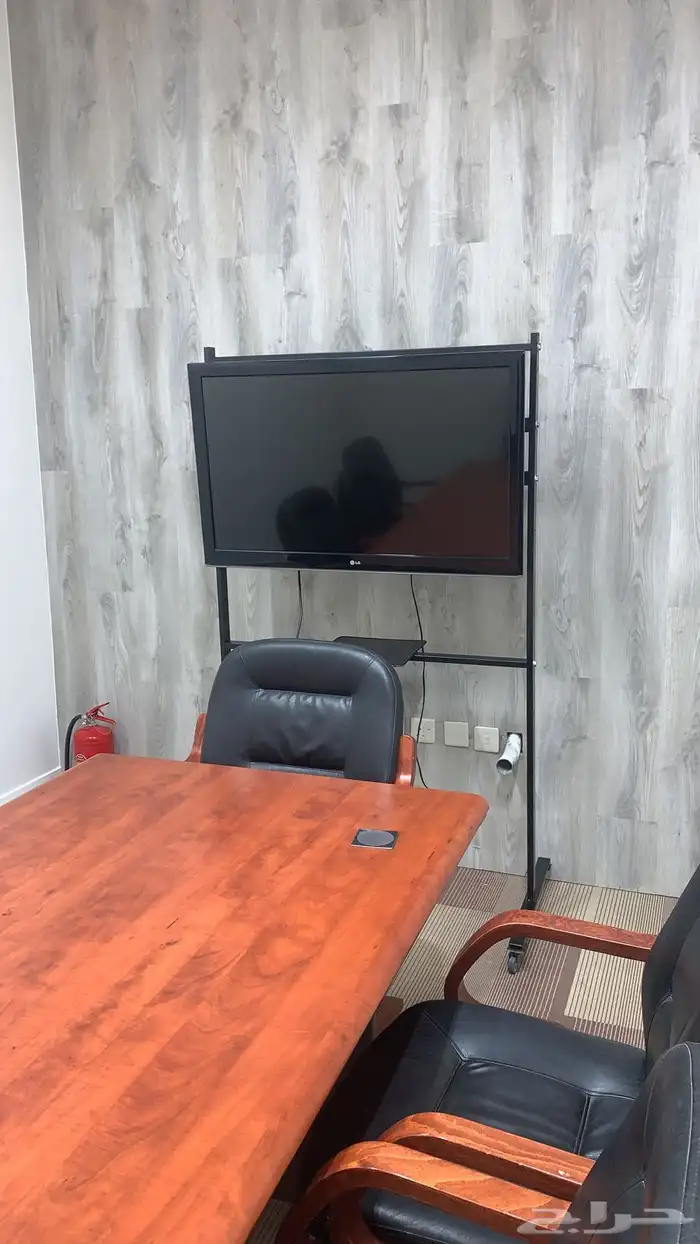 ستاند شاشة متحرك سهل التركيب الكمية محدودة 5