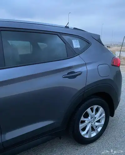 توسان 0 2 0 2 شبه جديد تم البيع عن طريق الموقع 4