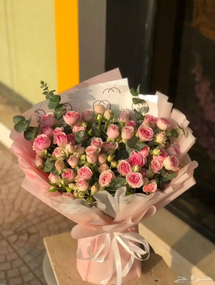 مندوب هدايا جدة   تنسيق باقات ورد وهدايا 12