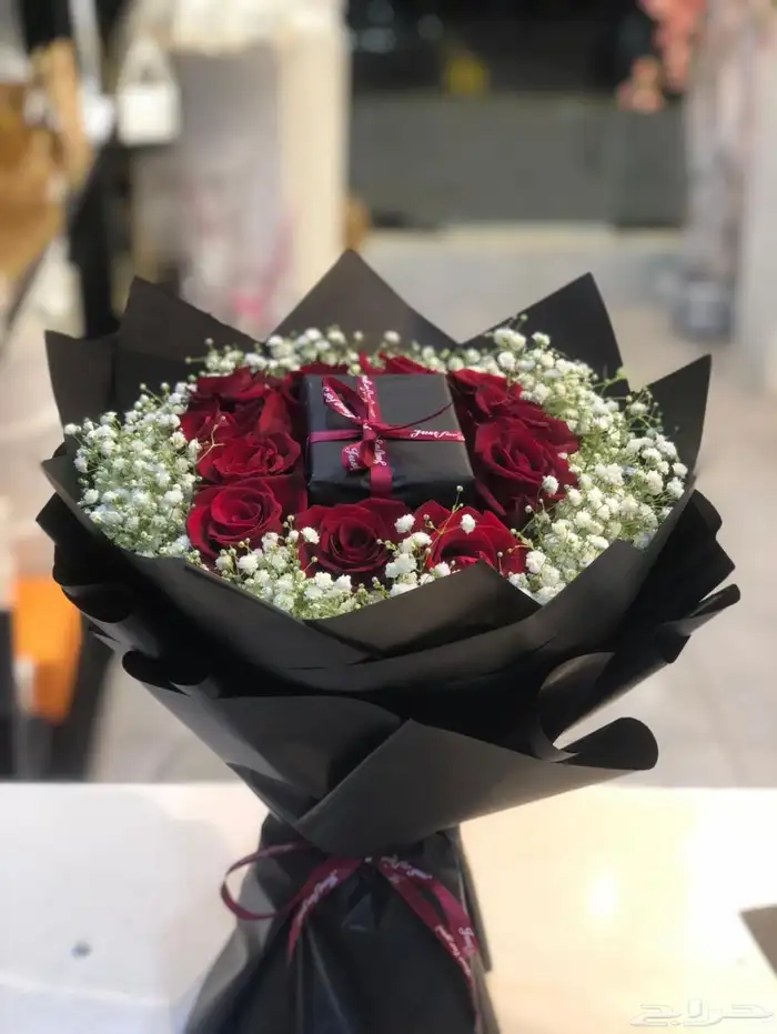 مندوب هدايا جدة   تنسيق باقات ورد وهدايا 3