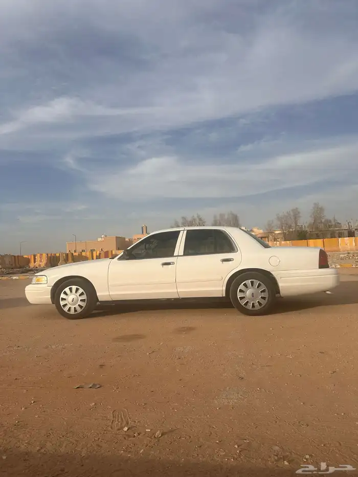 فورد فكتوريا بوليسي 2006 للبيع 3