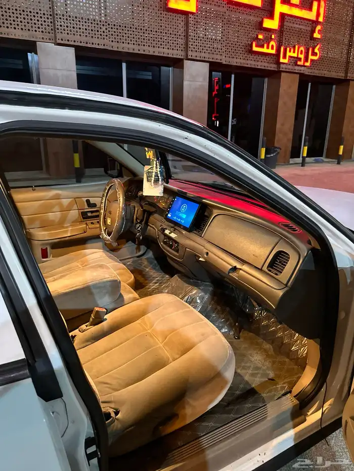 فورد فكتوريا بوليسي 2006 للبيع 20