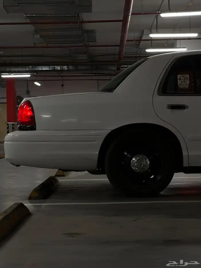 فورد فكتوريا بوليسي 2006 للبيع 10