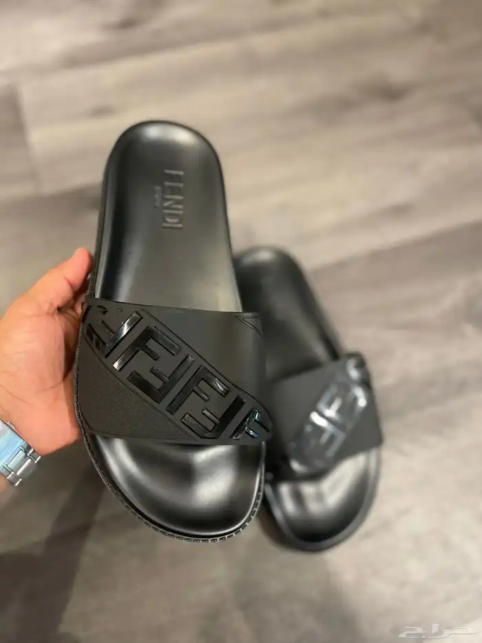 احذيه ماركات عالميه. تواصل 1