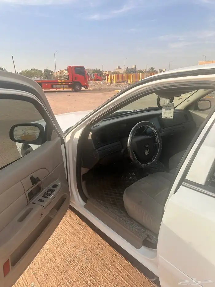 فورد فكتوريا بوليسي 2006 للبيع 6