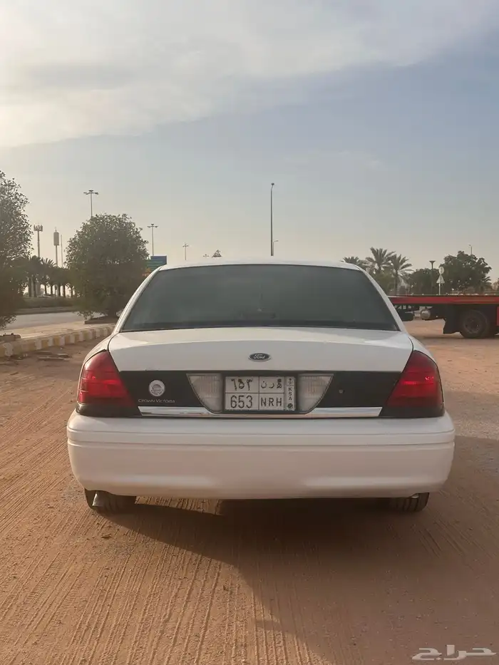 فورد فكتوريا بوليسي 2006 للبيع 2