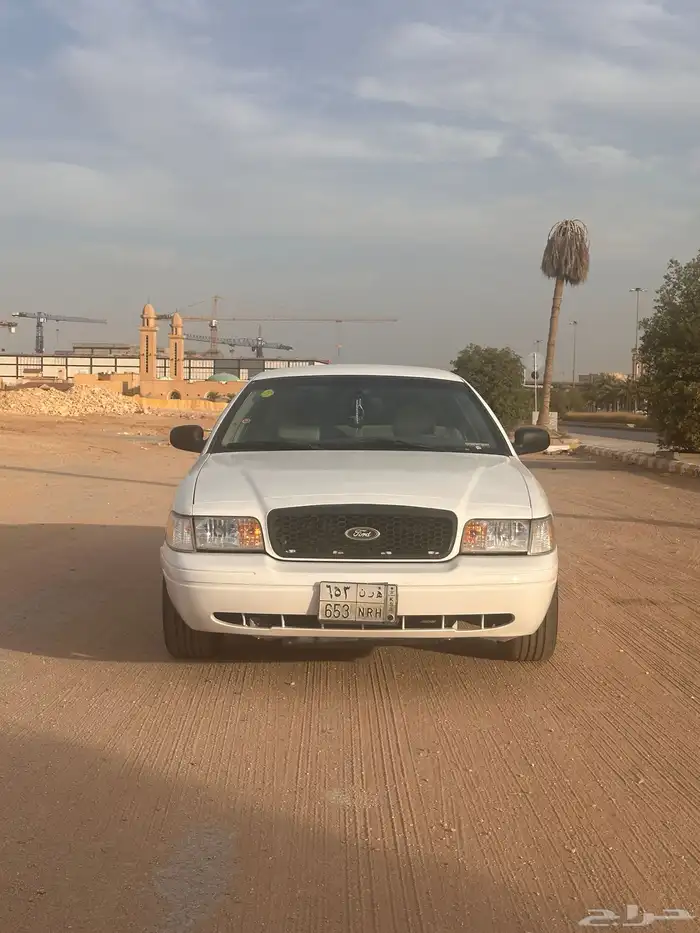 فورد فكتوريا بوليسي 2006 للبيع 15
