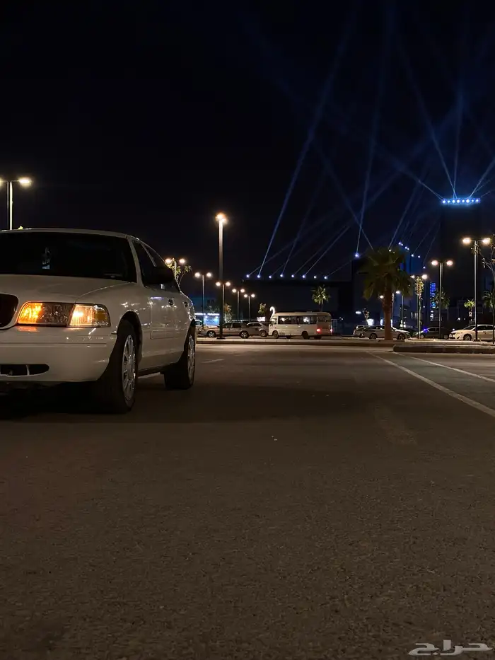 فورد فكتوريا بوليسي 2006 للبيع 40