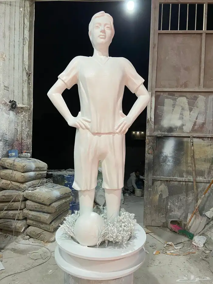 نحت مجسمات وديكورات ونحت جداريات 2