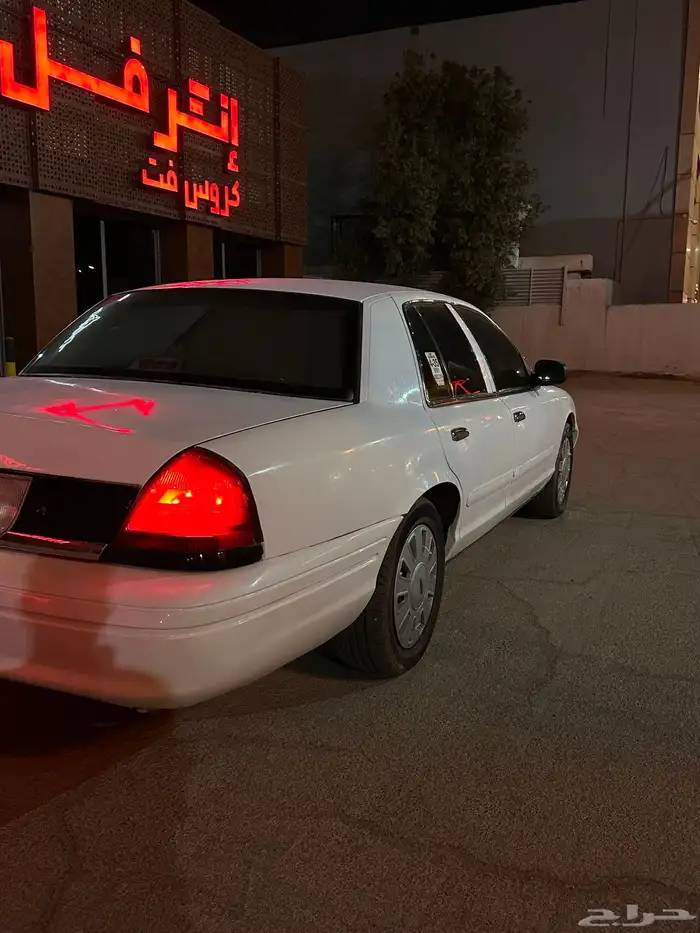 فورد فكتوريا بوليسي 2006 للبيع 35