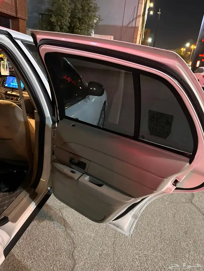 فورد فكتوريا بوليسي 2006 للبيع 19