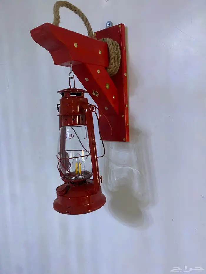 فانوس تراثي مع قاعدة جدارية 8
