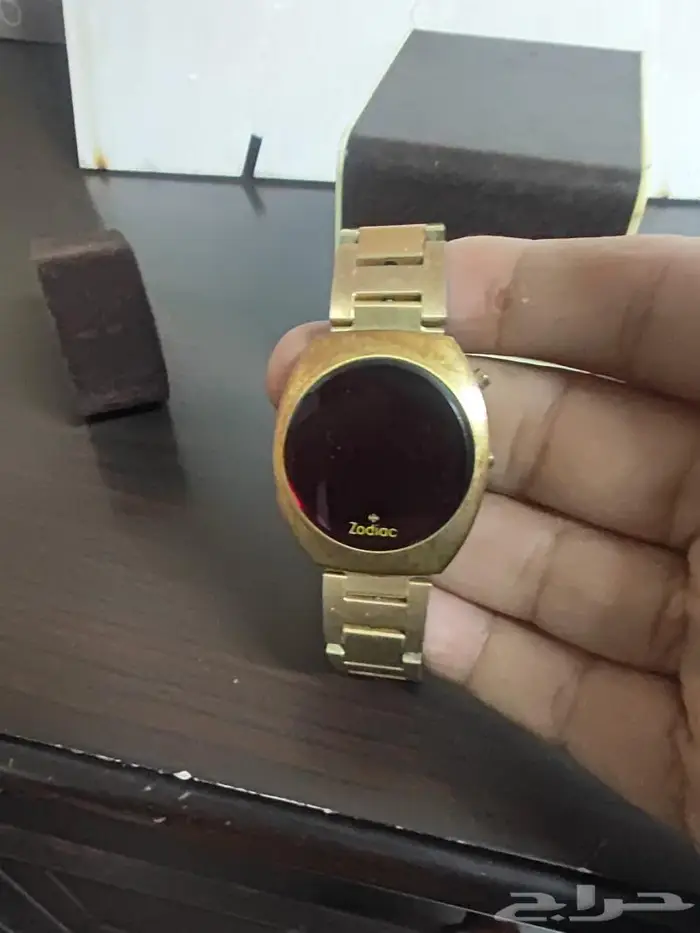 ساعة زودياك اثرية ديجيتال 2