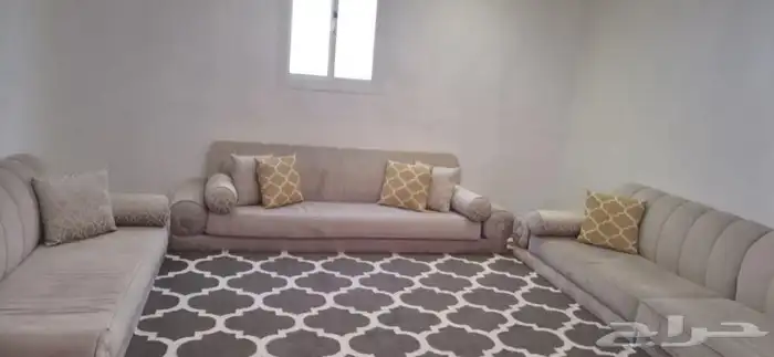 كنب شبه جديد للبيع 0