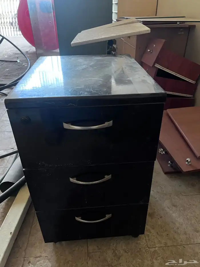 مكاتب محل وبزه جدار مع شناكير 2