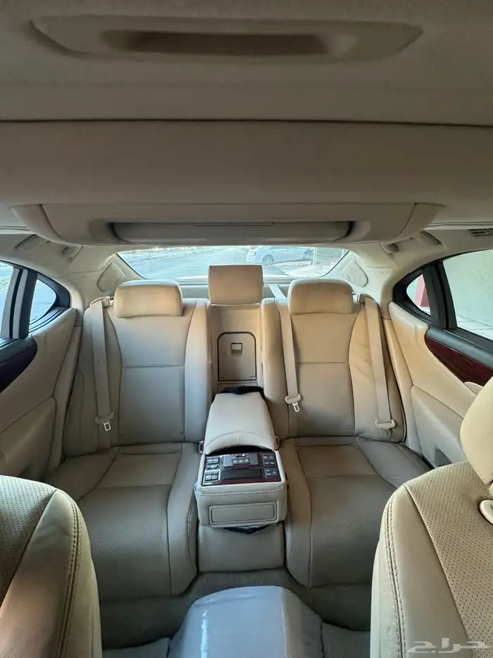 لكزس LS460L 2010 سعودي 9