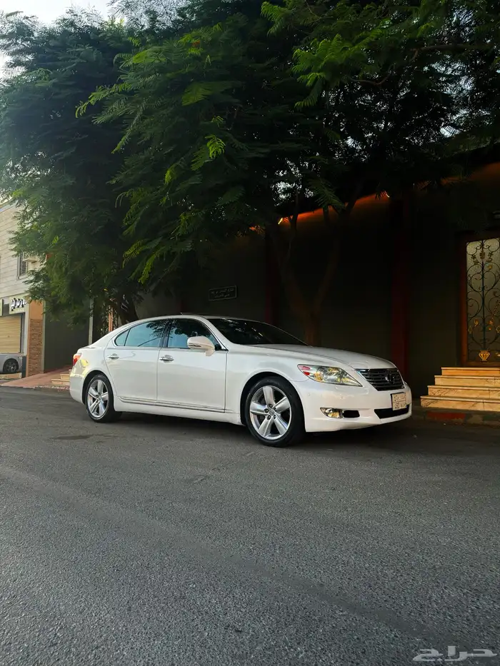 لكزس LS460L 2010 سعودي 1