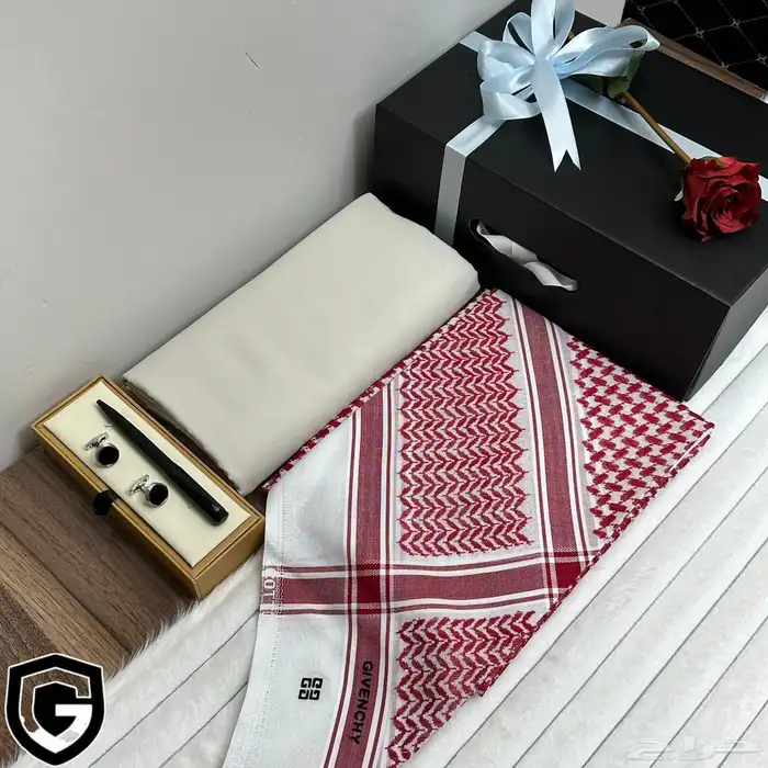 طقم ماركة جيفنشي قماش ووشماغ 4