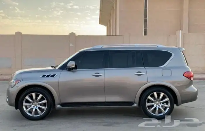 جيب انفينتي QX56 موديل 2011 2