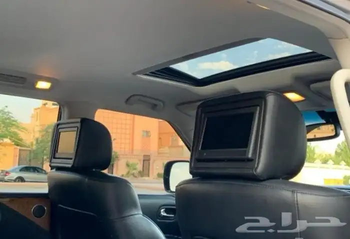 جيب انفينتي QX56 موديل 2011 10